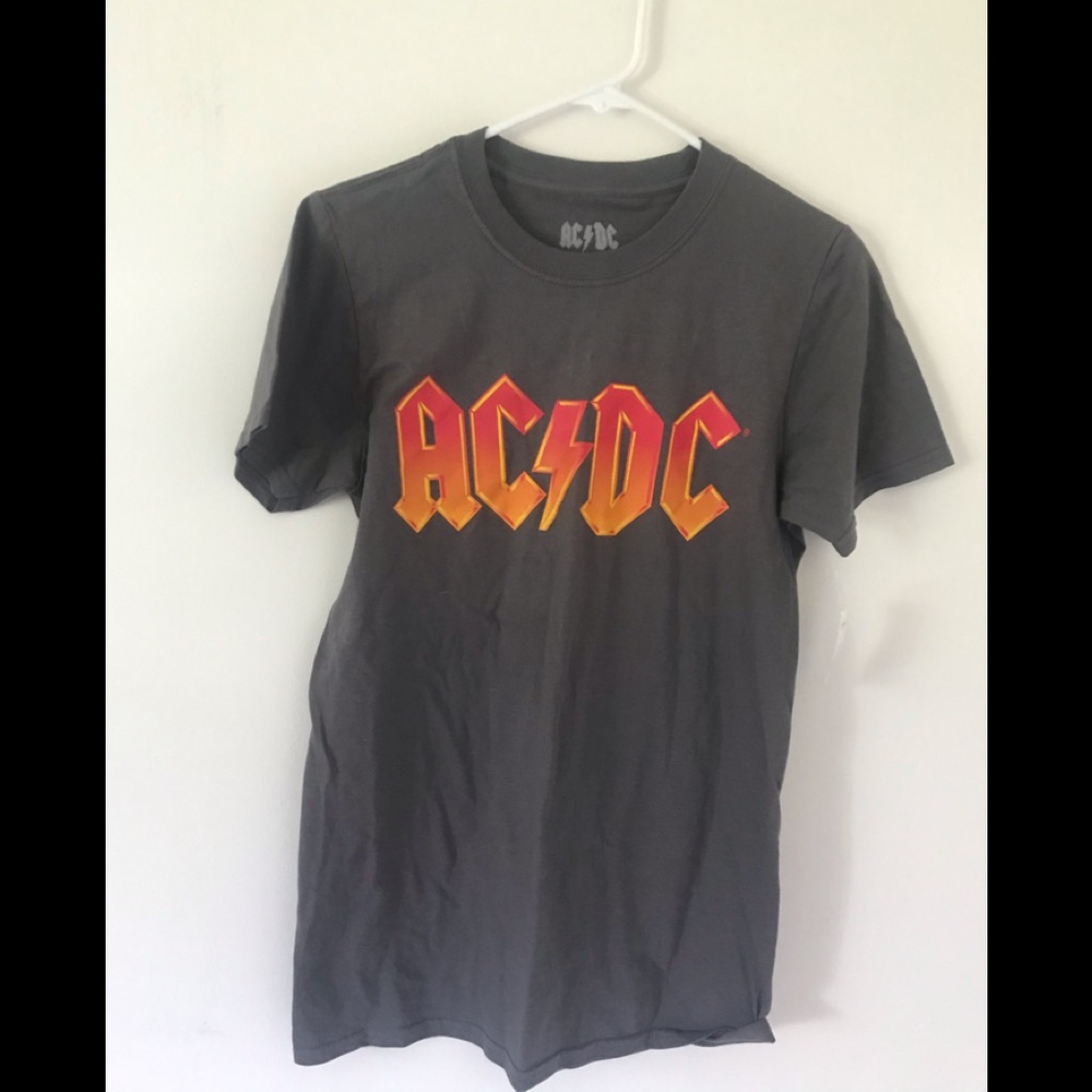 AC DC t-shirt new (no tags)